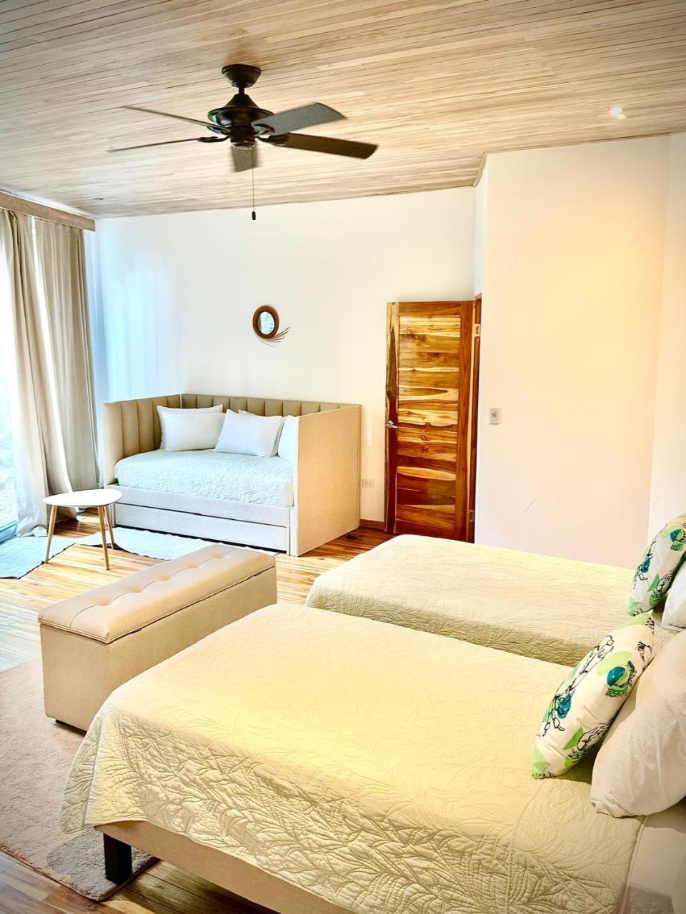 Iluminar Beachfront Suites Nosara Exteriér fotografie